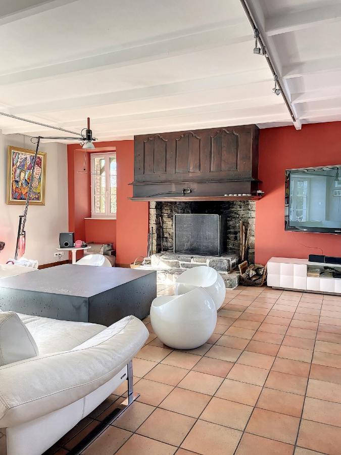 Gite De Charme "La Maison Saint-Leonard" Avec Piscine, Spa, Vue Sur Le Mont Saint-Michel Vains Exterior photo